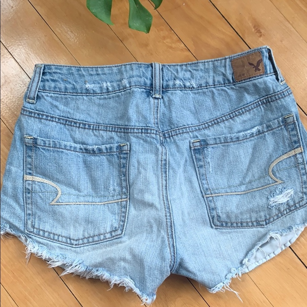 Shorts - Picture 3 of 3